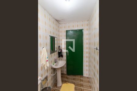 Casa à venda com 120m², 5 quartos e 2 vagas Casa à venda com 120m², 5 quartos e 2 vagasCasa 2 - Banheiro 2