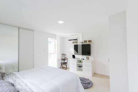 Casa de condomínio à venda com 180m², 3 quartos e 2 vagasSuíte 