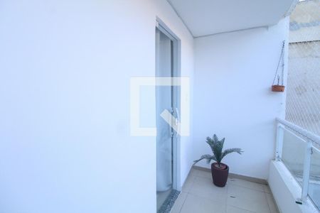 Casa de condomínio à venda com 180m², 3 quartos e 2 vagasVaranda - quartos