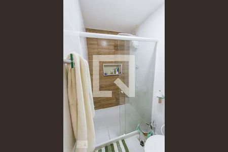 Casa de condomínio à venda com 180m², 3 quartos e 2 vagasBanheiro da Suíte