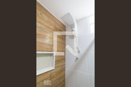 Casa de condomínio à venda com 180m², 3 quartos e 2 vagasBanheiro social