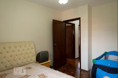 Casa à venda com 300m², 4 quartos e 2 vagas Casa à venda com 300m², 4 quartos e 2 vagasQuarto 1