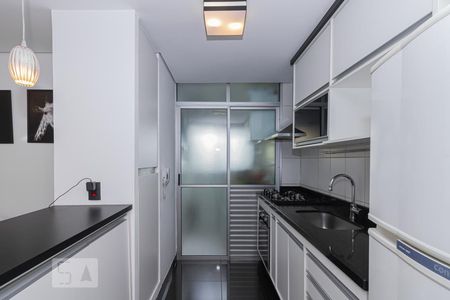 Apartamento para alugar com 65m², 2 quartos e 2 vagas Apartamento para alugar com 65m², 2 quartos e 2 vagasCozinha