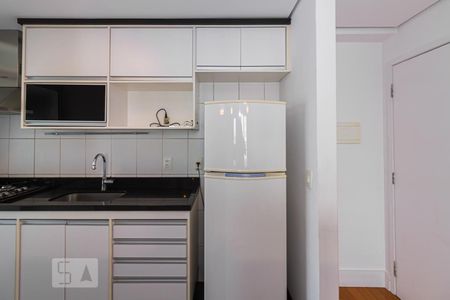 Apartamento para alugar com 65m², 2 quartos e 2 vagas Apartamento para alugar com 65m², 2 quartos e 2 vagasCozinha