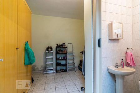 Casa à venda com 140m², 2 quartos e 1 vaga1o. Andar - Quarto de serviço