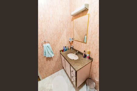 Casa à venda com 140m², 2 quartos e 1 vaga2o. Andar - Banheiro