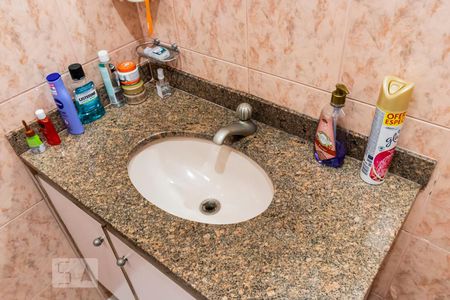 Casa à venda com 140m², 2 quartos e 1 vaga2o. Andar - Banheiro