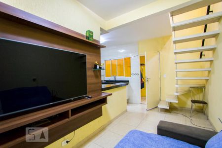 Casa à venda com 100m², 3 quartos e 2 vagas Casa à venda com 100m², 3 quartos e 2 vagasEdicúla - Sala