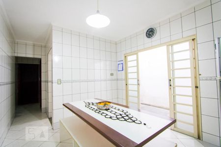 Casa à venda com 100m², 3 quartos e 2 vagas Casa à venda com 100m², 3 quartos e 2 vagasCopa