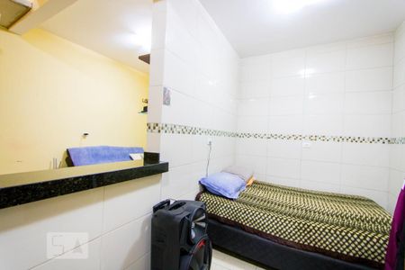 Casa à venda com 100m², 3 quartos e 2 vagas Casa à venda com 100m², 3 quartos e 2 vagasEdícula - Cozinha