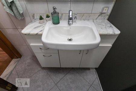 Apartamento à venda com 64m², 2 quartos e sem vaga Apartamento à venda com 64m², 2 quartos e sem vagaBanheiro