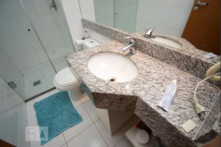 Banheiro de kitnet/studio para alugar com 1 quarto, 25m² em Sul (águas Claras), Brasília