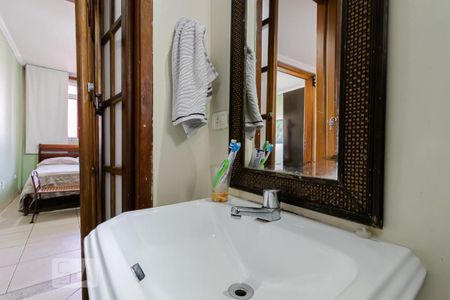 Apartamento à venda com 104m², 2 quartos e sem vaga Apartamento à venda com 104m², 2 quartos e sem vagaBanheiro