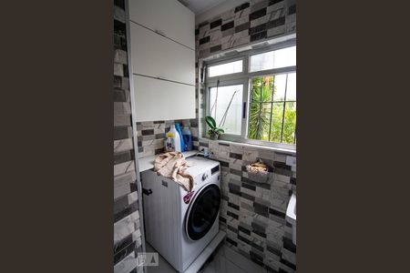 Apartamento à venda com 60m², 2 quartos e 1 vaga Apartamento à venda com 60m², 2 quartos e 1 vagaÁrea de Serviço