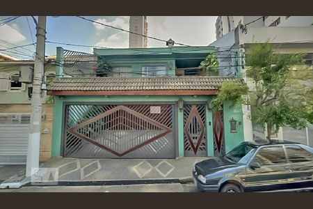 Casa à venda com 360m², 4 quartos e 4 vagas Casa à venda com 360m², 4 quartos e 4 vagasFachada