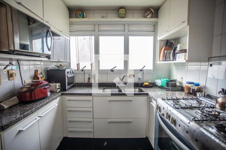 Apartamento à venda com 128m², 3 quartos e 3 vagas Apartamento à venda com 128m², 3 quartos e 3 vagasCozinha - Armários