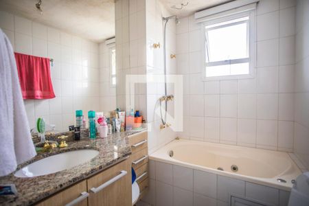 Apartamento à venda com 128m², 3 quartos e 3 vagas Apartamento à venda com 128m², 3 quartos e 3 vagasBanheiro Suíte - Banheira