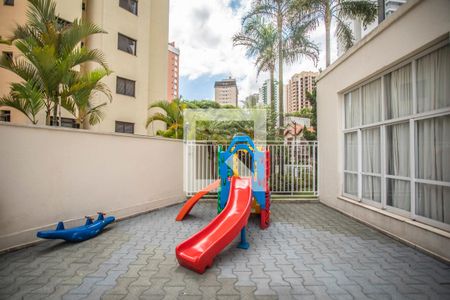 Apartamento à venda com 128m², 3 quartos e 3 vagas Apartamento à venda com 128m², 3 quartos e 3 vagasÁrea Comum - Playground