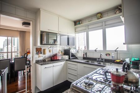 Apartamento à venda com 128m², 3 quartos e 3 vagas Apartamento à venda com 128m², 3 quartos e 3 vagasCozinha