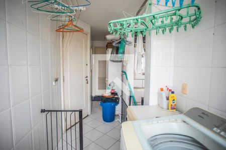 Apartamento à venda com 128m², 3 quartos e 3 vagas Apartamento à venda com 128m², 3 quartos e 3 vagasÁrea de Serviço