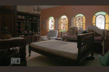 Casa à venda com 285m², 6 quartos e 2 vagasQuarto 5