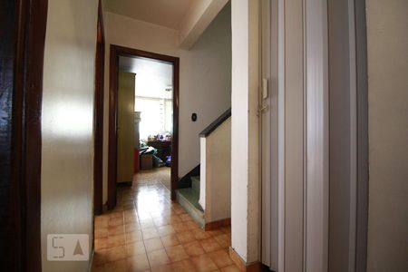 Casa à venda com 450m², 5 quartos e 3 vagasCorredor