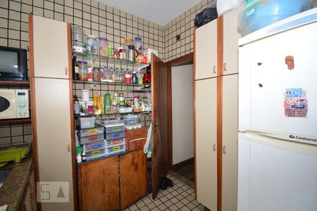 Casa à venda com 240m², 4 quartos e 2 vagasCozinha do Segundo Piso