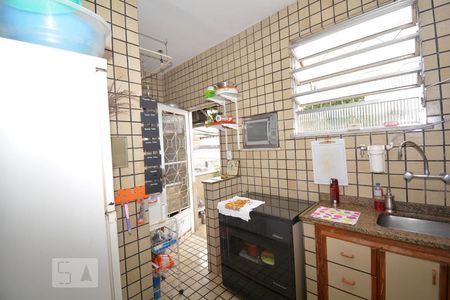 Casa à venda com 240m², 4 quartos e 2 vagasCozinha do Segundo Piso