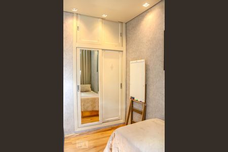 Apartamento à venda com 110m², 4 quartos e 2 vagasQuarto 3