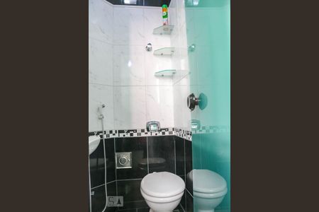 Apartamento à venda com 110m², 4 quartos e 2 vagasBanheiro 