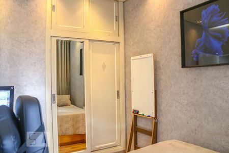 Apartamento à venda com 110m², 4 quartos e 2 vagasQuarto 3