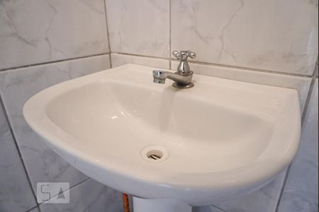 Casa à venda com 45m², 1 quarto e sem vagaBanheiro - Torneira