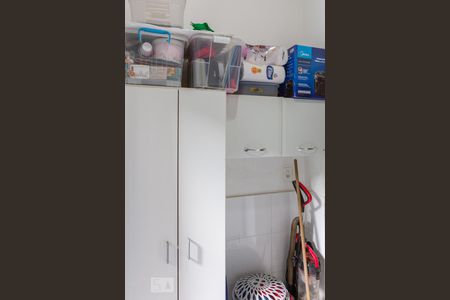 Casa à venda com 275m², 6 quartos e 4 vagas Casa à venda com 275m², 6 quartos e 4 vagasCasa 2 - Lavanderia