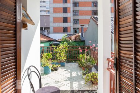 Casa à venda com 275m², 6 quartos e 4 vagas Casa à venda com 275m², 6 quartos e 4 vagasSuíte 1