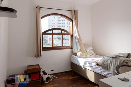 Casa à venda com 275m², 6 quartos e 4 vagas Casa à venda com 275m², 6 quartos e 4 vagasQuarto 3