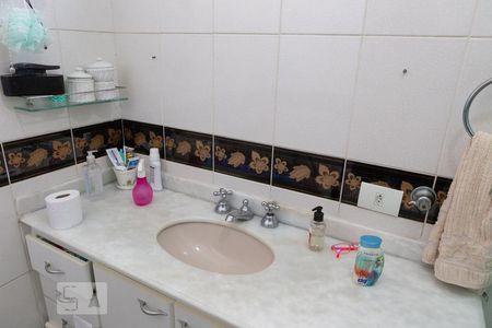 Casa à venda com 275m², 6 quartos e 4 vagas Casa à venda com 275m², 6 quartos e 4 vagasBanheiro da Suíte 2