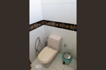 Casa à venda com 275m², 6 quartos e 4 vagas Casa à venda com 275m², 6 quartos e 4 vagasBanheiro da Suíte 2