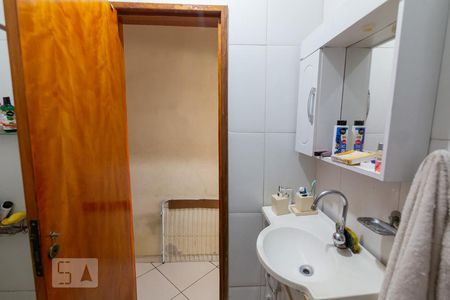 Casa à venda com 600m², 7 quartos e 2 vagas Casa à venda com 600m², 7 quartos e 2 vagasBanheiro 2