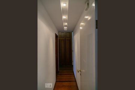 Corredor de apartamento para alugar com 4 quartos, 150m² em Funcionários, Belo Horizonte