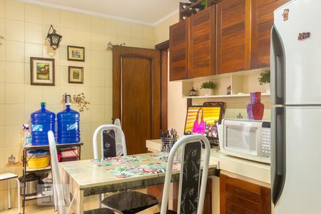 Casa de condomínio à venda com 100m², 2 quartos e 1 vaga Casa de condomínio à venda com 100m², 2 quartos e 1 vagaCozinha