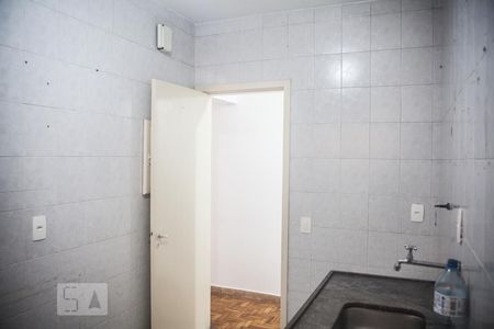 Cozinha de apartamento para alugar com 1 quarto, 63m² em Bela Vista, São Paulo