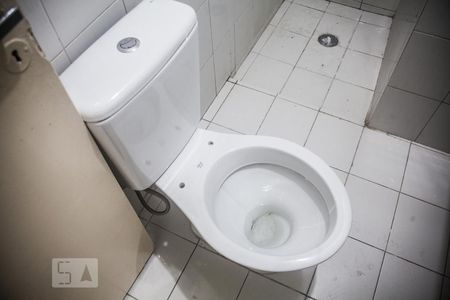 Detalhe do banheiro de apartamento para alugar com 1 quarto, 63m² em Bela Vista, São Paulo