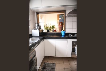 Apartamento à venda com 98m², 2 quartos e 1 vaga Apartamento à venda com 98m², 2 quartos e 1 vagaCozinha