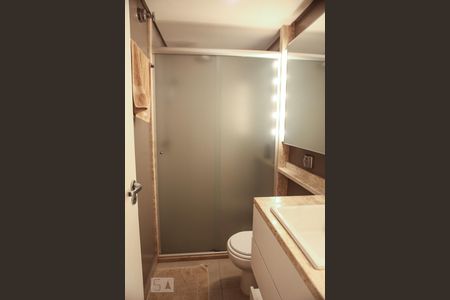 Apartamento à venda com 98m², 2 quartos e 1 vaga Apartamento à venda com 98m², 2 quartos e 1 vagaBanheiro 2