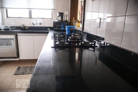 Apartamento à venda com 98m², 2 quartos e 1 vaga Apartamento à venda com 98m², 2 quartos e 1 vagaCozinha