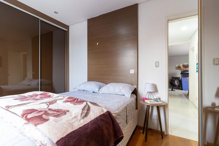 Quarto 1 de apartamento à venda com 2 quartos, 70m² em Vila Firmiano Pinto, São Paulo