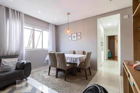 Sala de apartamento à venda com 2 quartos, 70m² em Vila Firmiano Pinto, São Paulo