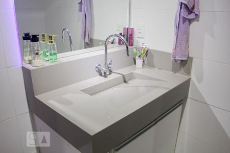 Casa à venda com 300m², 4 quartos e sem vaga Casa à venda com 300m², 4 quartos e sem vagabanheiro social