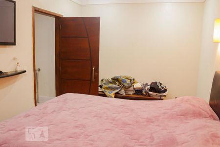 Casa à venda com 300m², 4 quartos e sem vaga Casa à venda com 300m², 4 quartos e sem vagaquarto 2 suíte