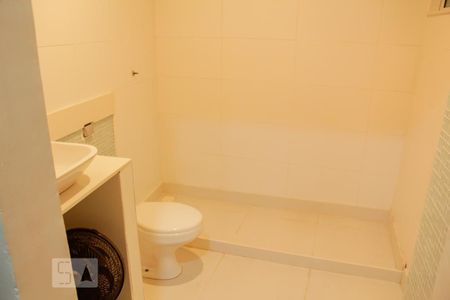 Casa à venda com 300m², 4 quartos e sem vaga Casa à venda com 300m², 4 quartos e sem vagaquarto 4 suíte